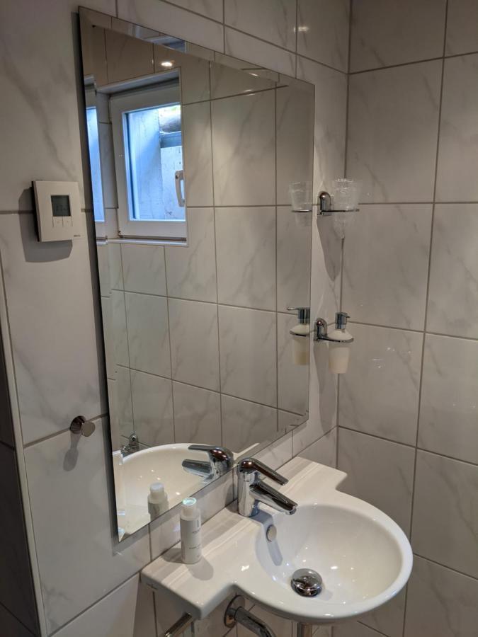 Zu Haus In Der Ferne Villa Баабе Екстериор снимка
